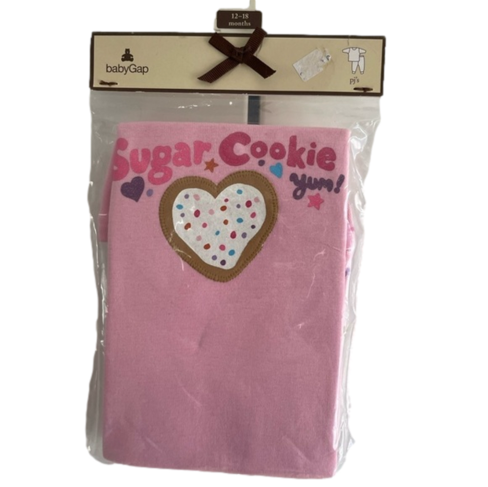 Baby Gap “Sugar Cookie” long-sleeve pink pajamas. Size 12-18 mos. NWT/package.